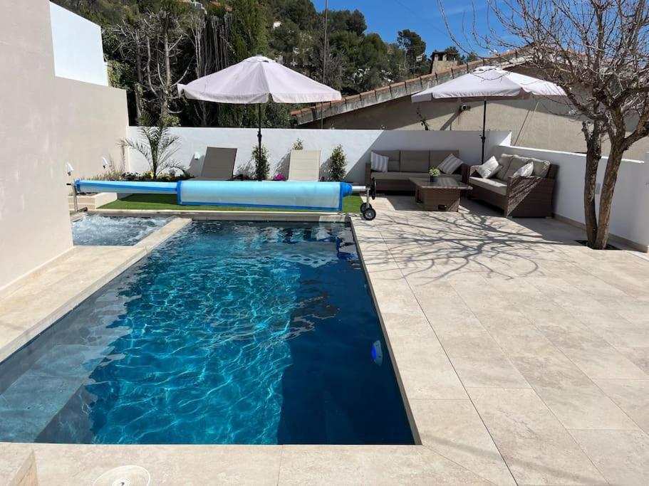 Lux Spa 2 Barcelona Vallirana 外观 照片